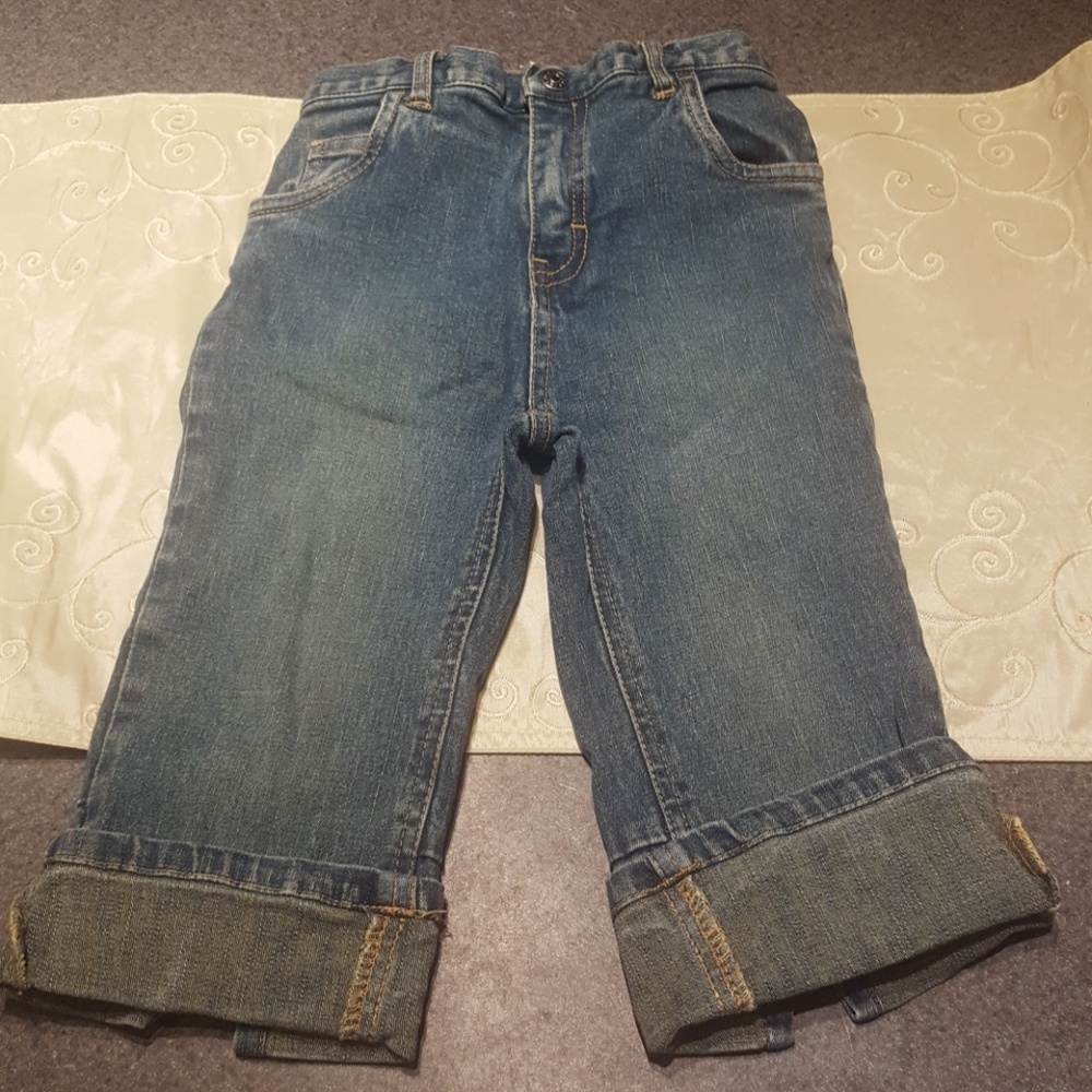 Toddler's Yellow tinted Jean Capris Size 4T