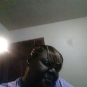 Meet your Posher, Jenelle