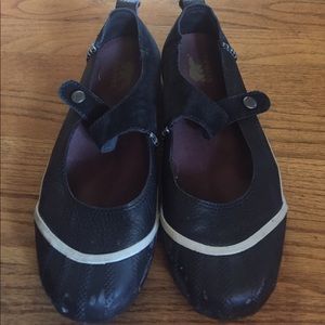 Sorrel Mary Janes, cute!