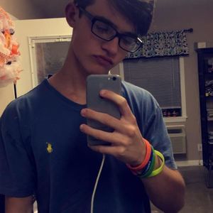 Meet your Posher, Dylan