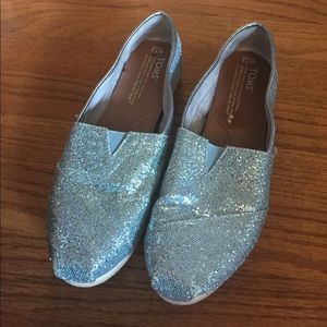 Sparkly blue Toms