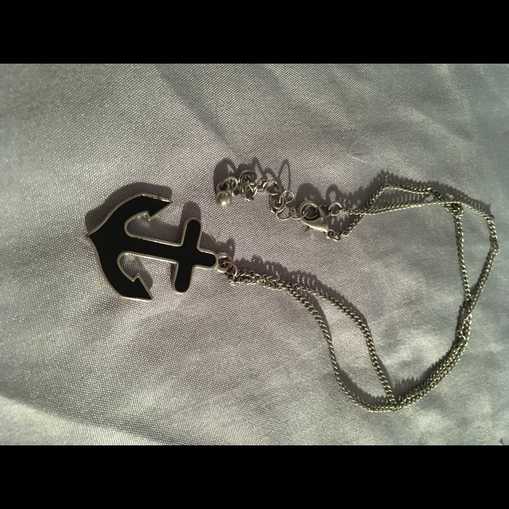 Black anchor necklace