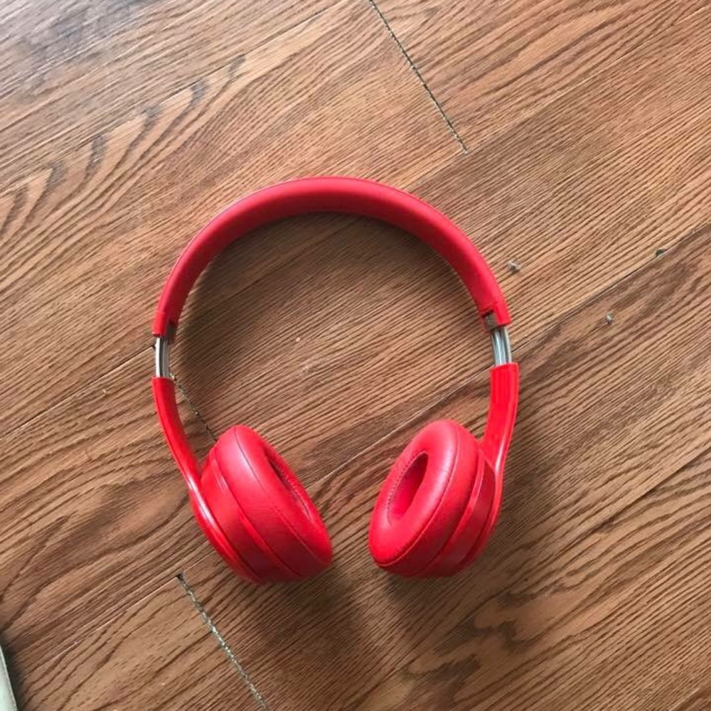(Wireless) Beats headphones