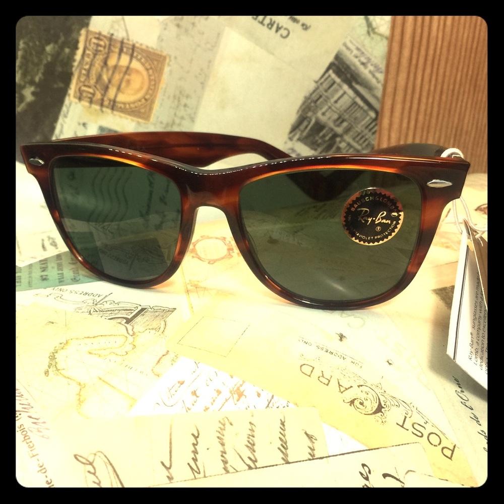 Vintage Ray Ban Wayfarers NWT