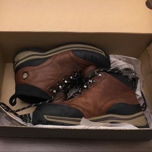 Kids Timberland leather boots size youth 3