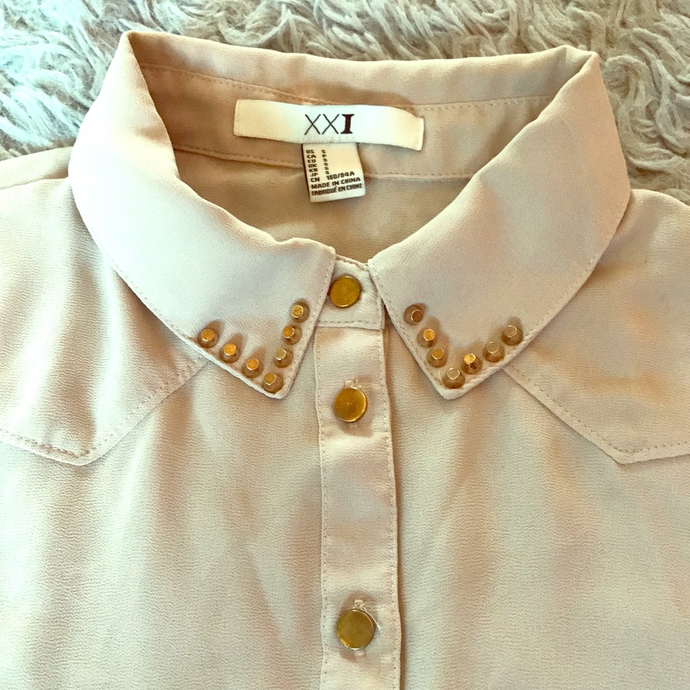 STUDDED BLOUSE