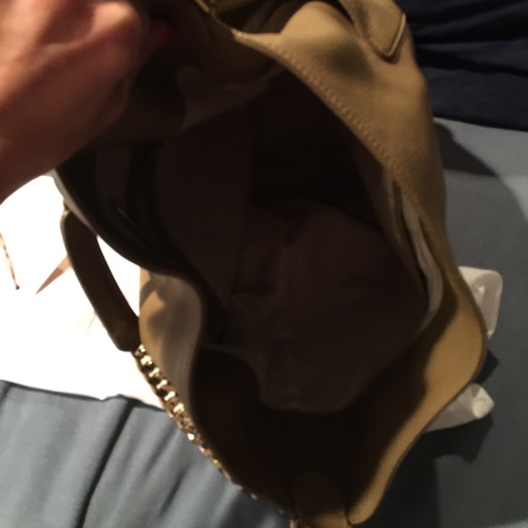 Handbag - Picture 7 of 10