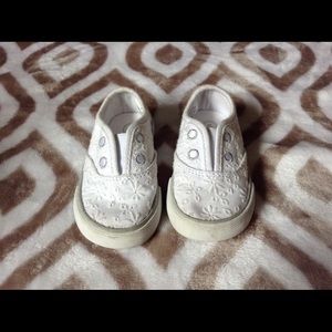 Oshkosh Genuine Kids