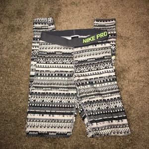 Nike Pro leggings