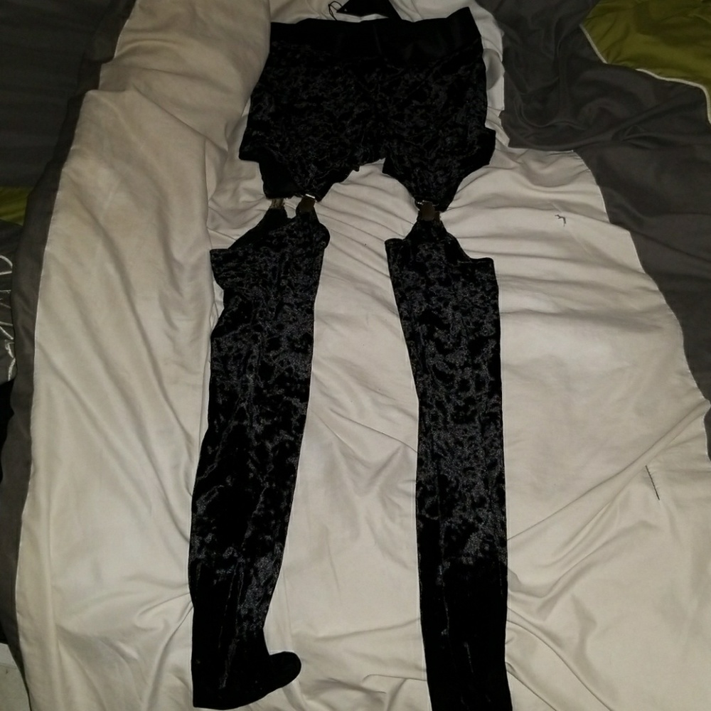 Garter style leggings