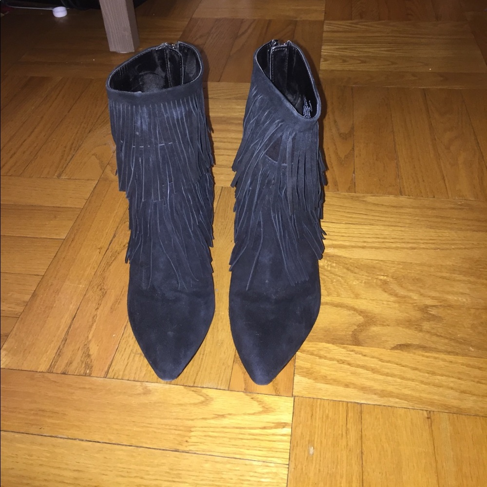 Steve Madden Fringe booties