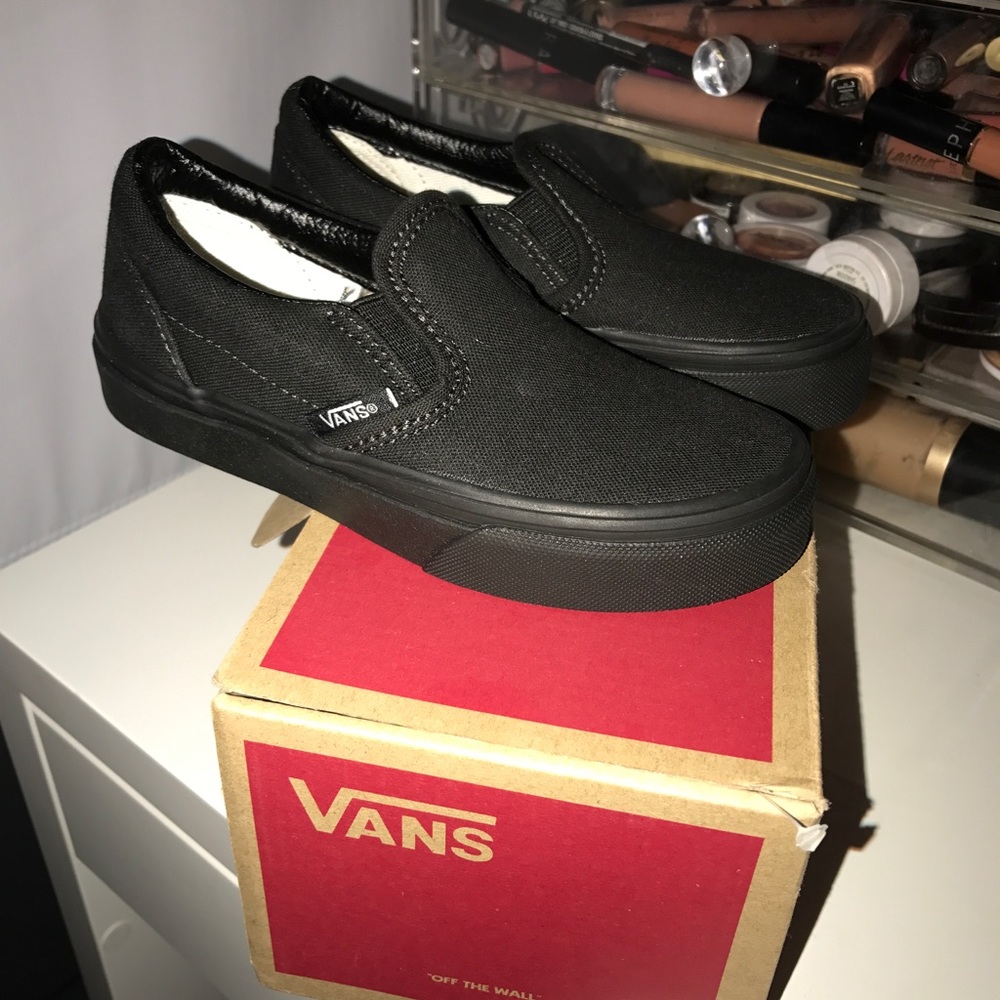 Toddler slip on black vans