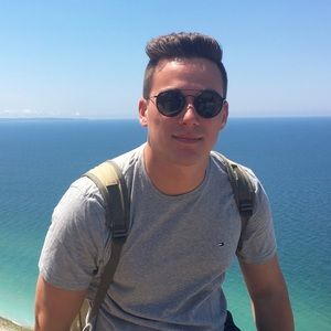 Meet your Posher, Trenton