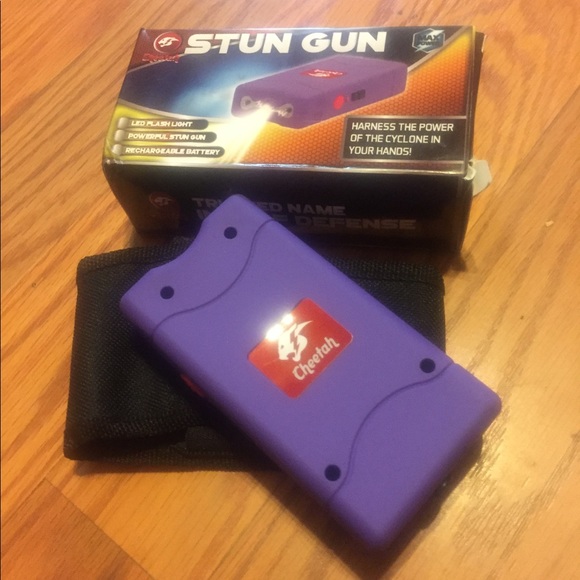 Purple taser SOLD - Picture 1 of 1