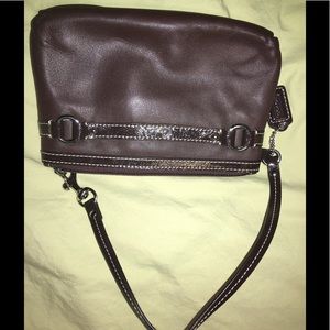 🎉🎉Closeout🎉🎉 Coach wristlet