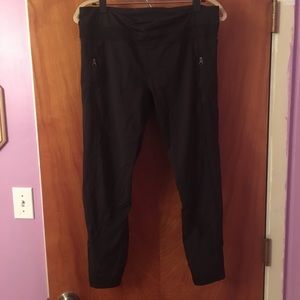 Lululemon Black Cropped Leggings