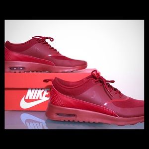 Nike Air Max Thea - EUC