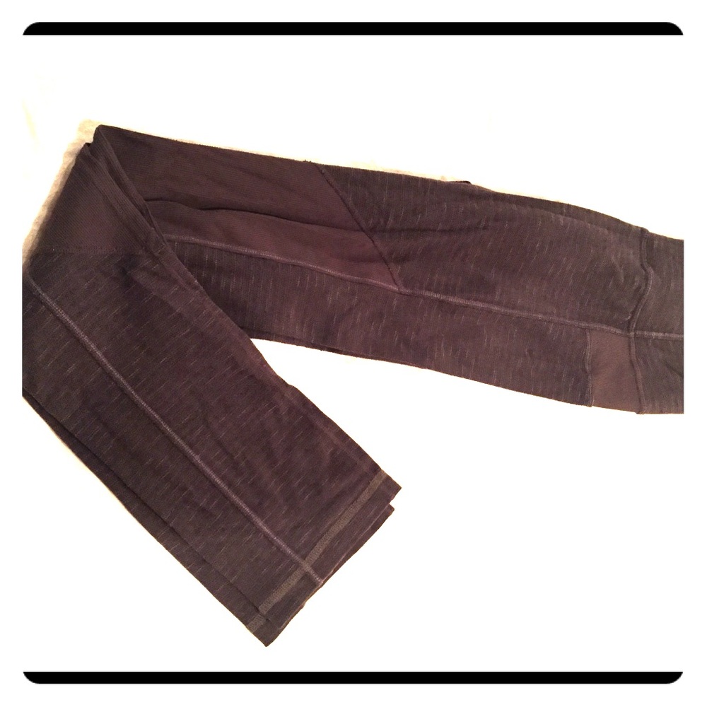 Lululemon green straight leg pant size 6