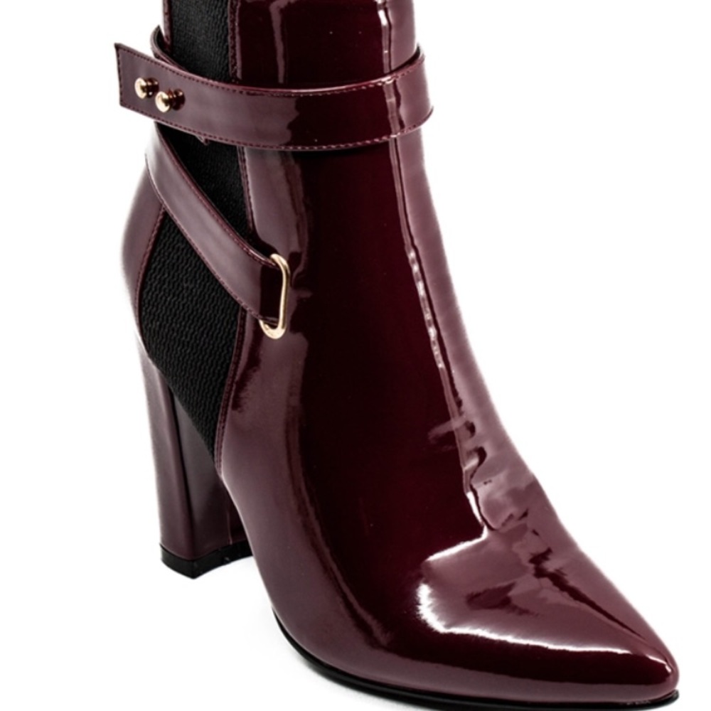 Machi Footwear Wine Color. Patent Leather Boots