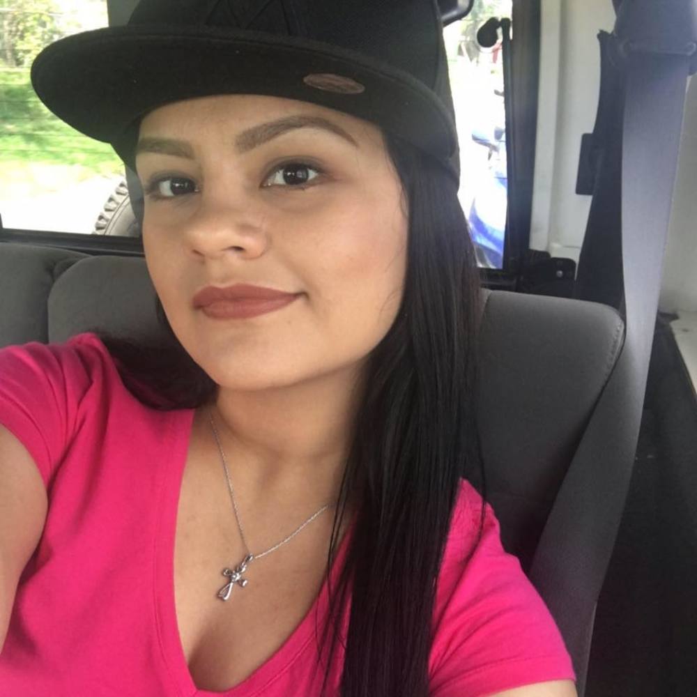 Meet your Posher, Daniela