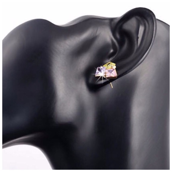 🆕 Swarovski Crystals Pastel Cube Earrings - Picture 3 of 3