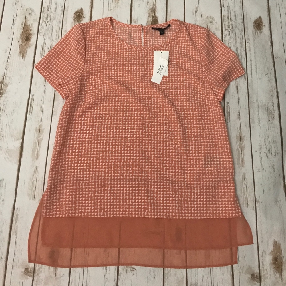 Brand New Coral and white top