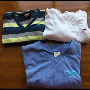 Bundle! 3 hollister v neck tshirts size large