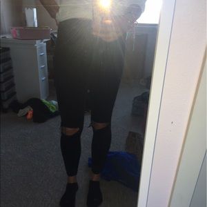 Topshop Moto Leigh Ripped Black Jeans