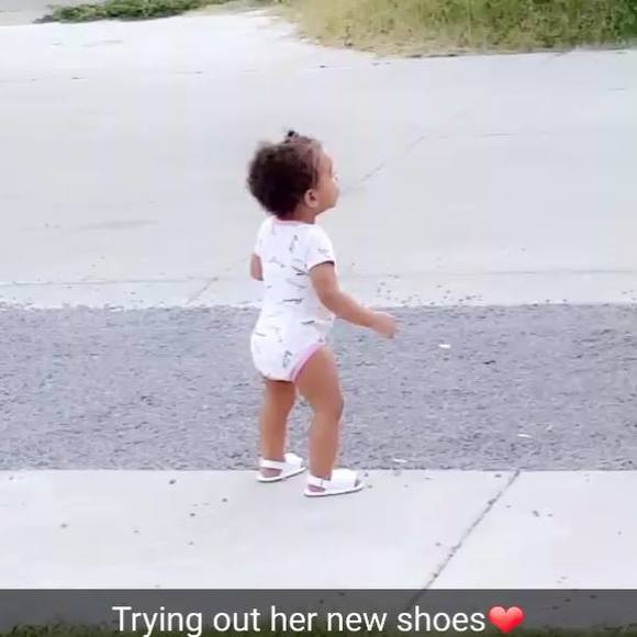 Meet your Posher, Emily - Picture 1 of 1