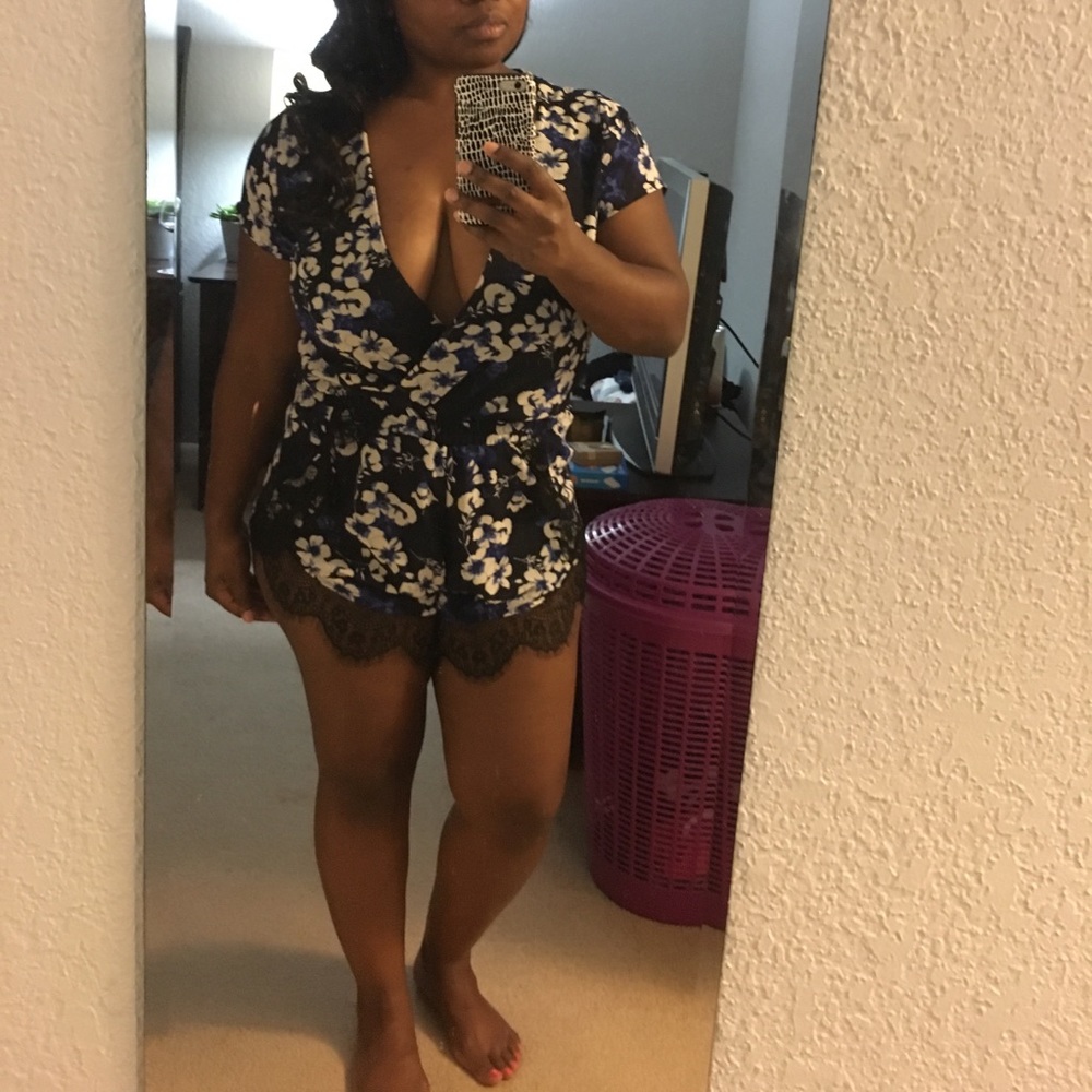 Floral romper new without tags!