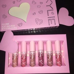 Velvet Kylie Birthday Edition