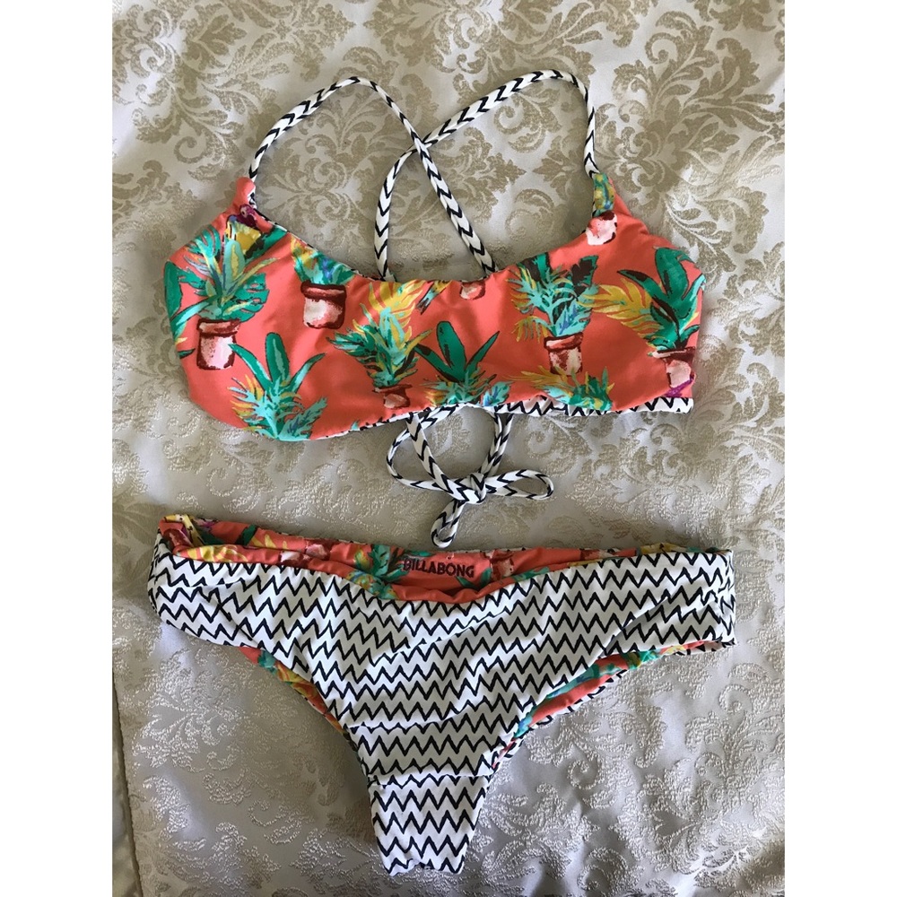 Tropical Billabong reversible bikini
