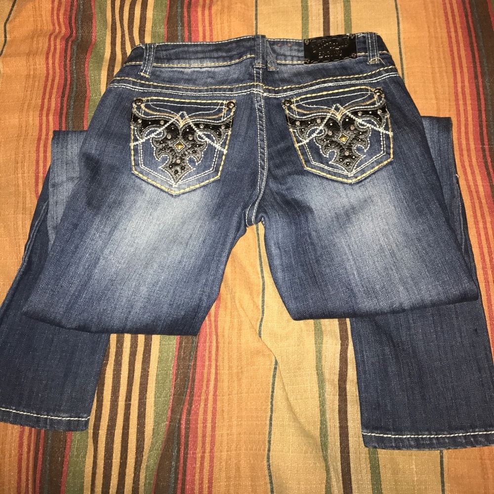 Factory distressed Antique Rivet