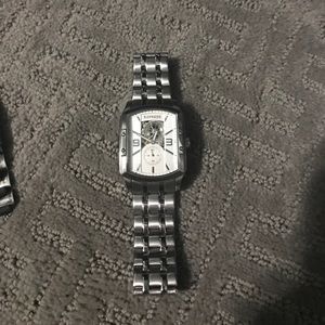 Express makes mechanical watch