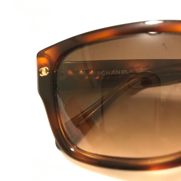 100% Authentic Chanel Tortoise Sunglasses main image 6