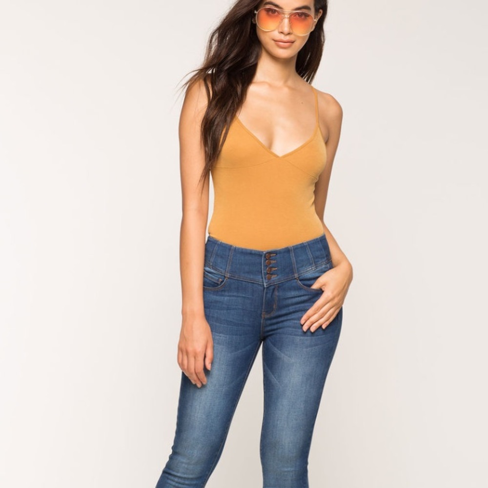 Butt I love you triple button high waist Jean