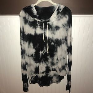 Brandy Melville sweatshirt