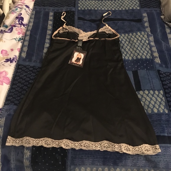 Little black lace trim chemise from BeWicked! - Picture 4 of 6