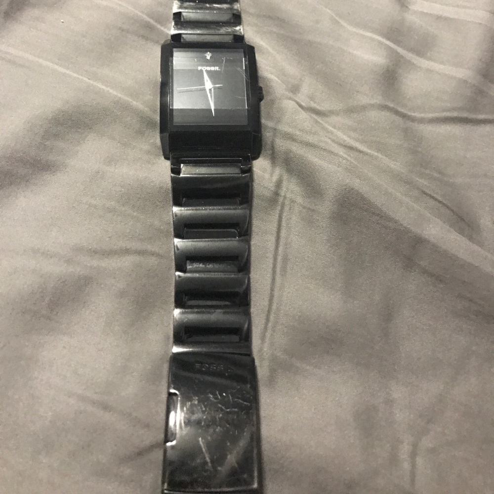 Men's fossil watch broken link