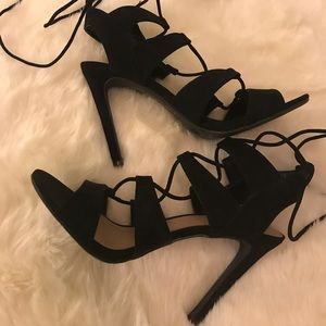 Black Lace Up Heels 👠