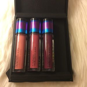 MAC Irresistibly Charming Lip Gloss Set