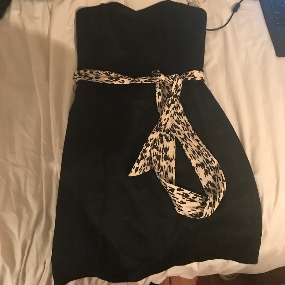 Sexy black strapless dress