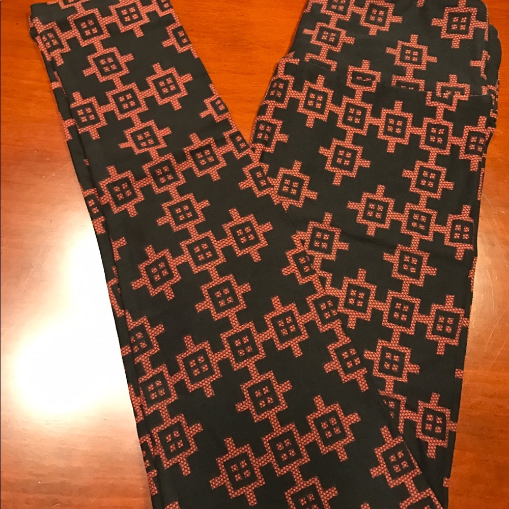 New LuLaRoe Leggings - OS - NWT