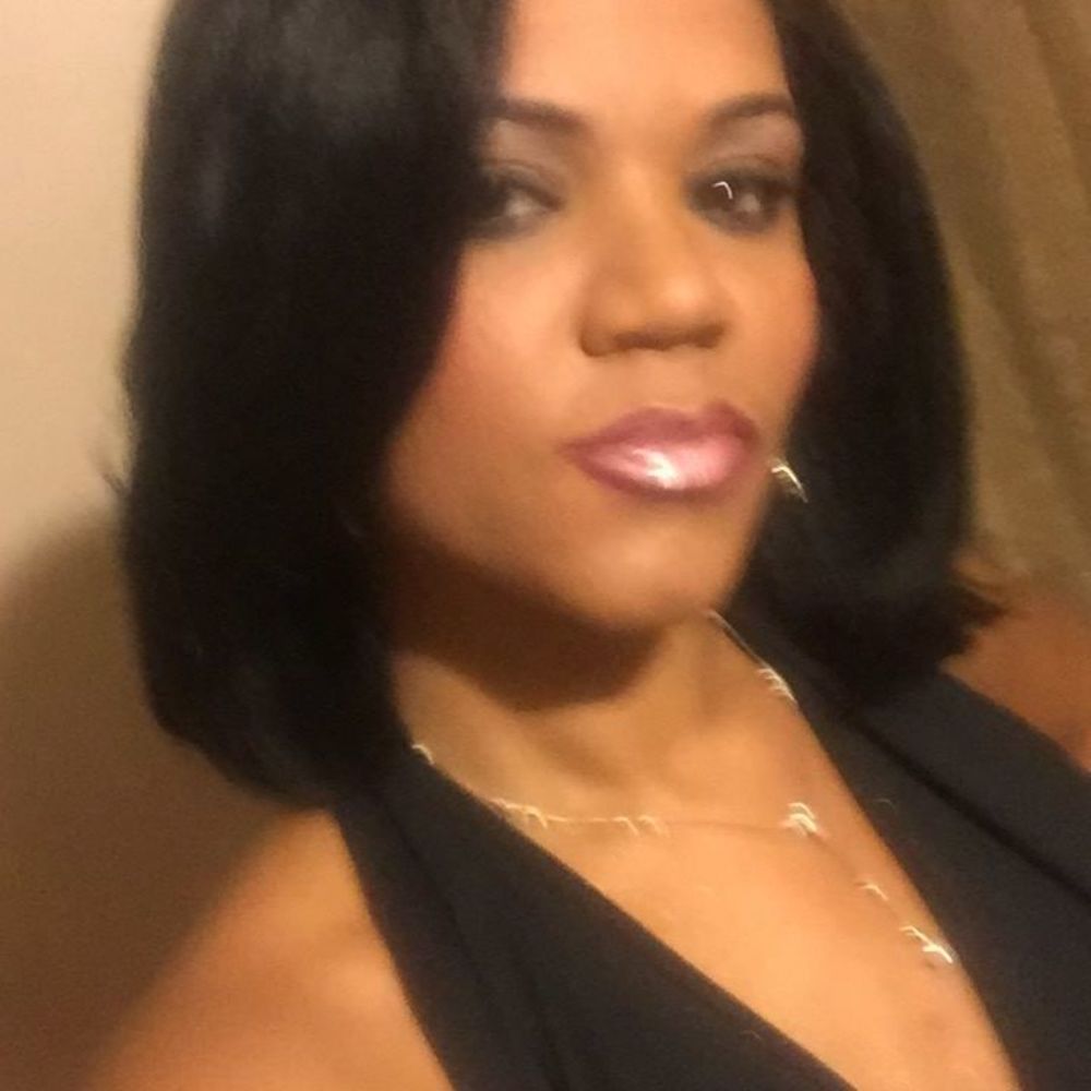 Meet your Posher, Omayra