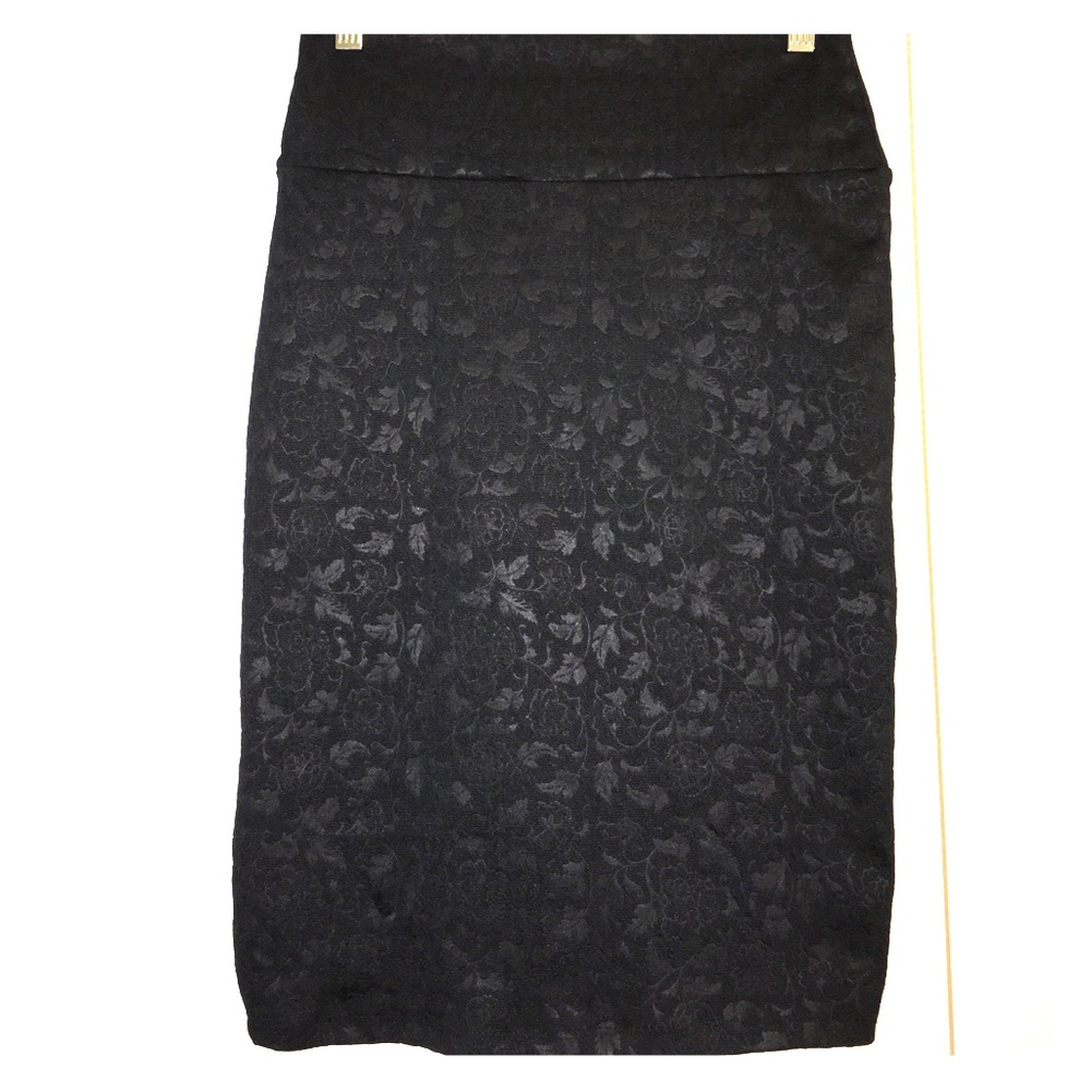 LuLaRoe Black XS Cassie Skirt!!