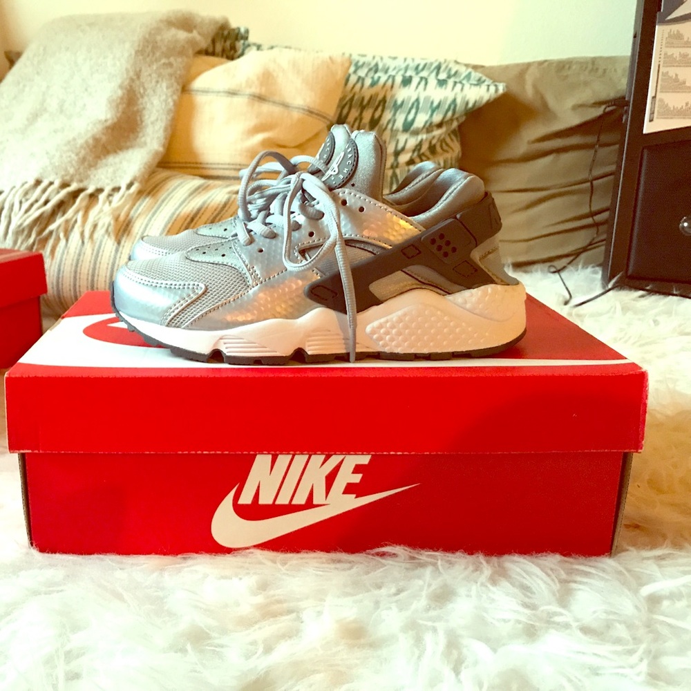 Women's Air Huarache Run
