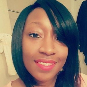 Meet your Posher, Whitney