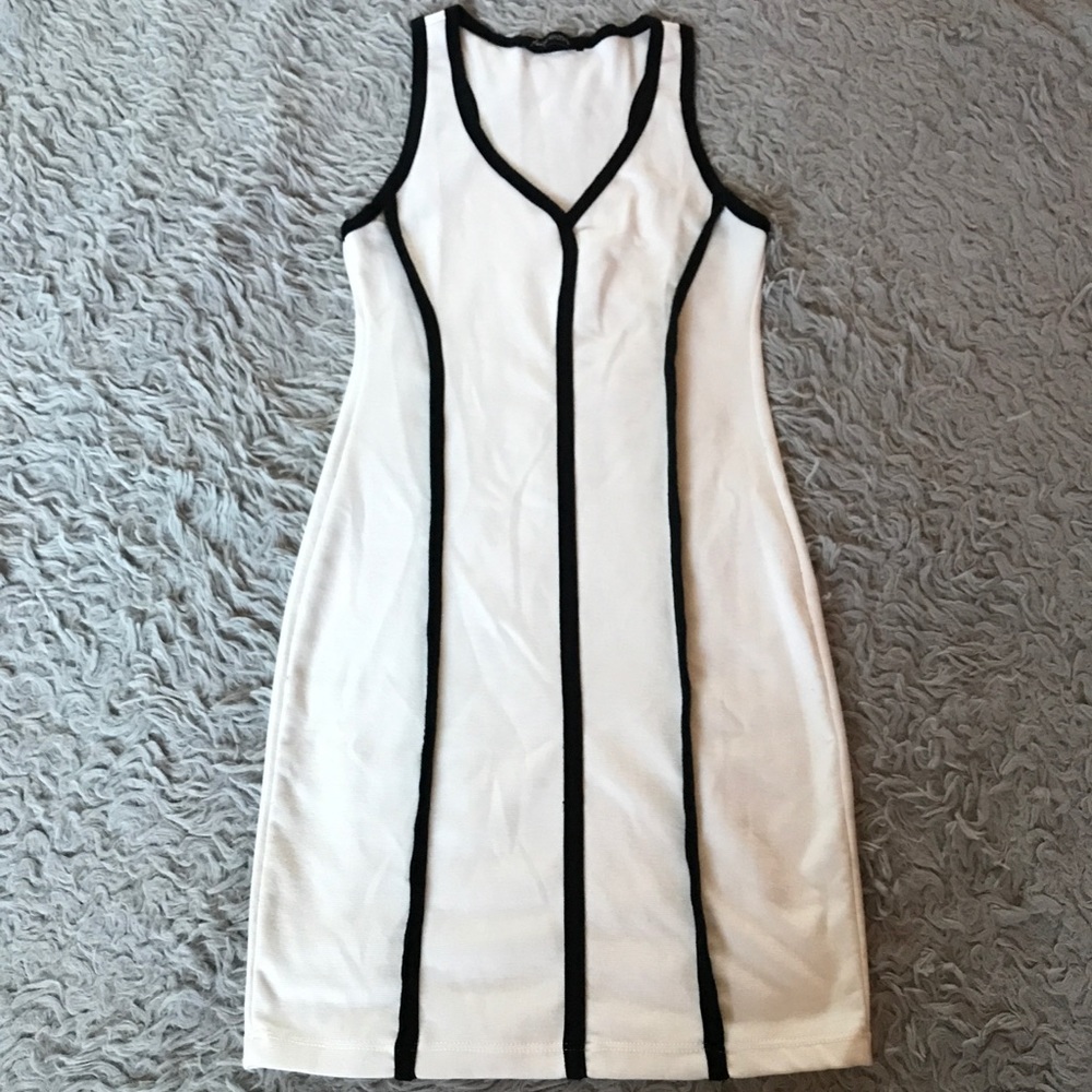 MINI DRESS - Picture 2 of 5