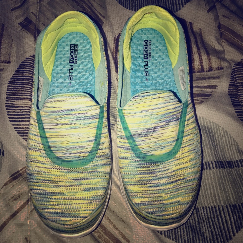 Sketches Go Walk shoes $5