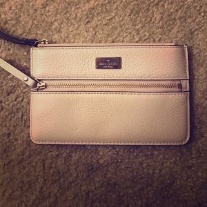 White Kate Spade Wristlet